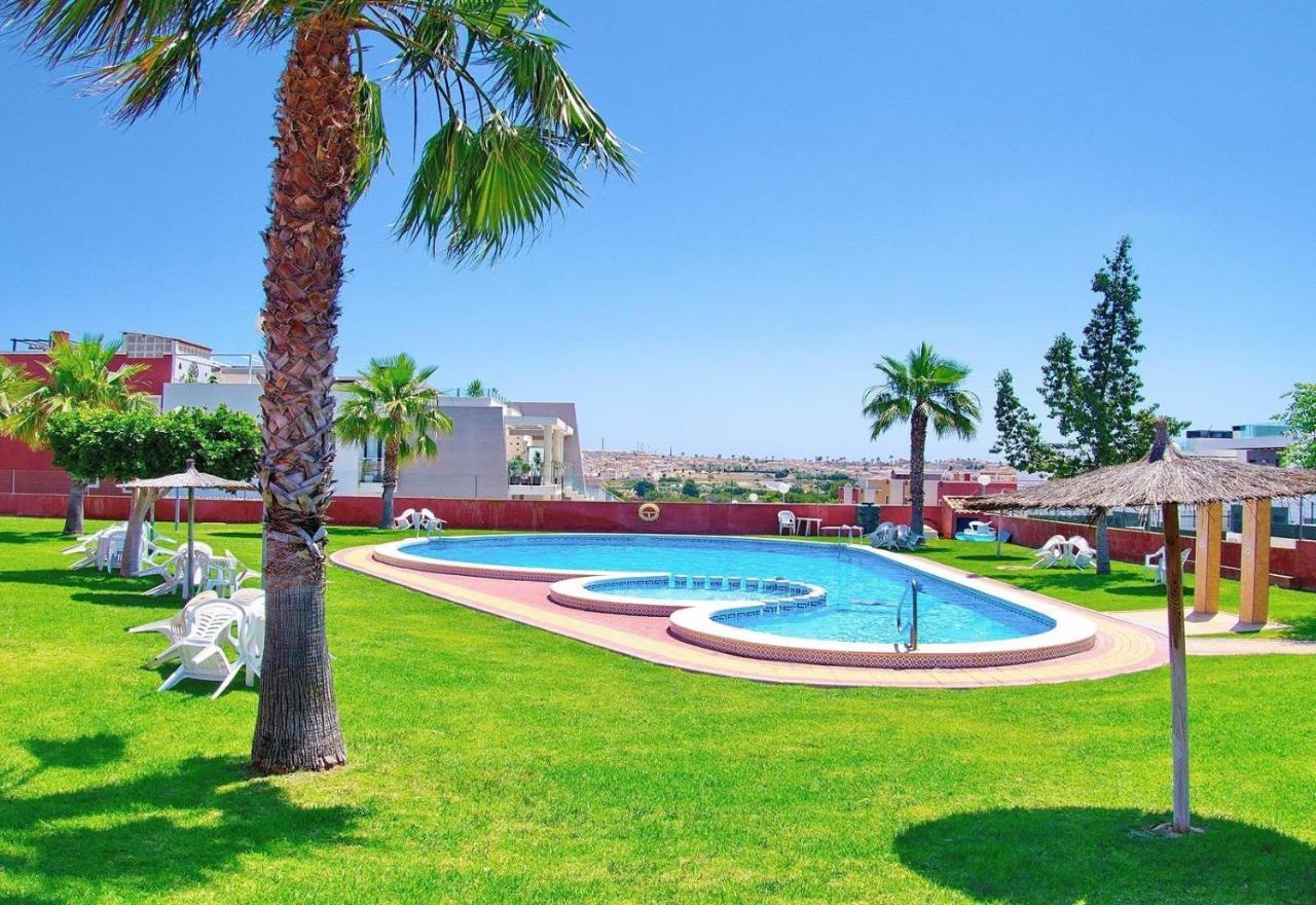 Apartment With Large Roof Solarium Dehesa de Campoamor  Экстерьер фото